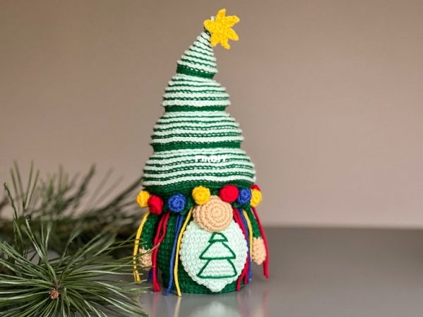 Christmas Tree Gnome - Natalia Romaniv.jpg