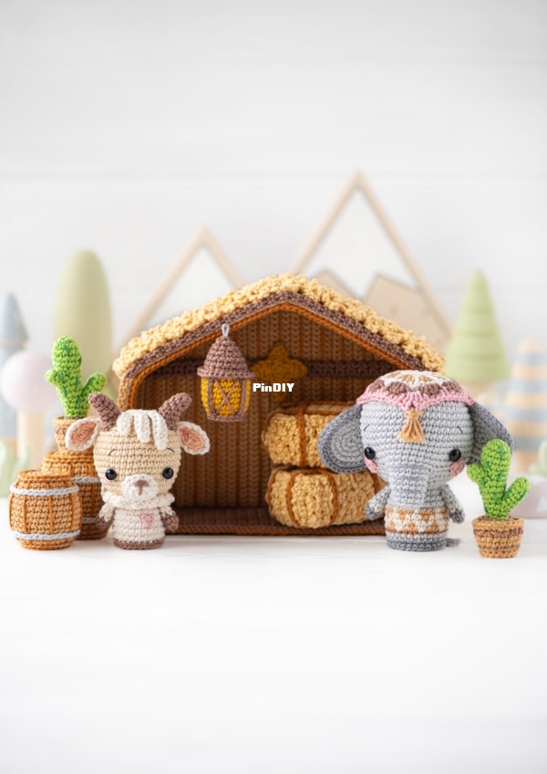 Aradiya Toys - Olka Novytska - Nativity Minis 4 - English.jpg