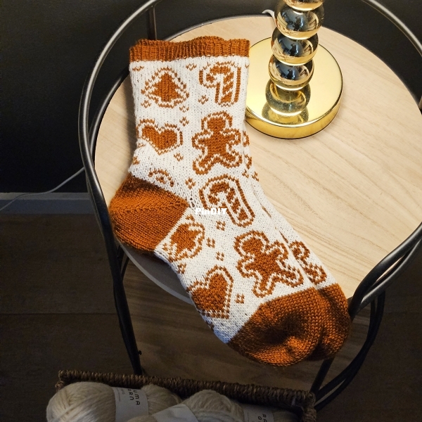 Gingerbread_Socks_table_tonjeinoslo.jpeg