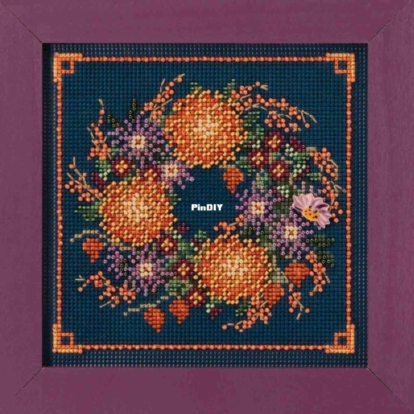 Mill Hill - Buttons and Beads Autumn Series - MH14-1824 - Mum Wreath.jpg