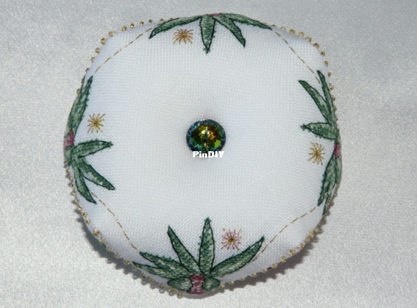 Peony Biscornu_4.jpg