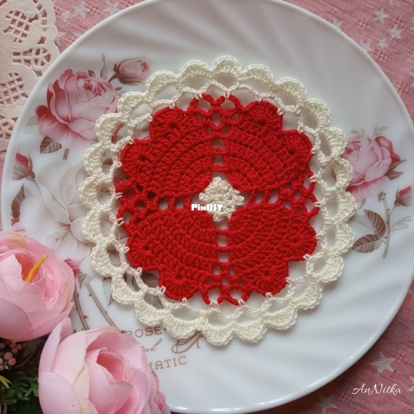Four heart doily