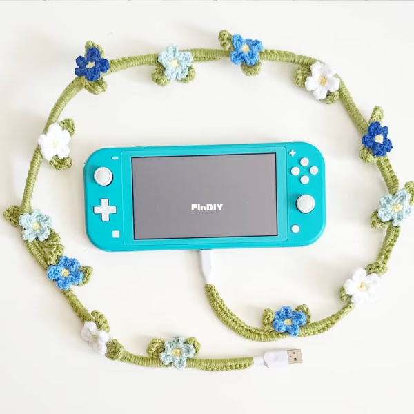 CrochetPhoneCharger.png