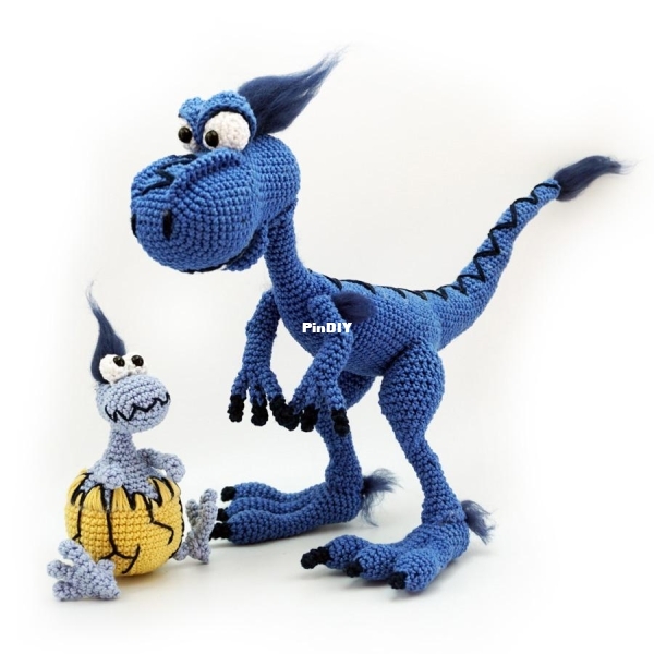IlDikko-ValorietheVelociraptorandEggbert_EN.jpg