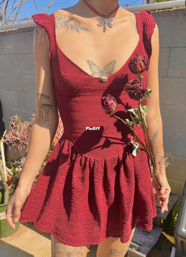 oliviadress1.png