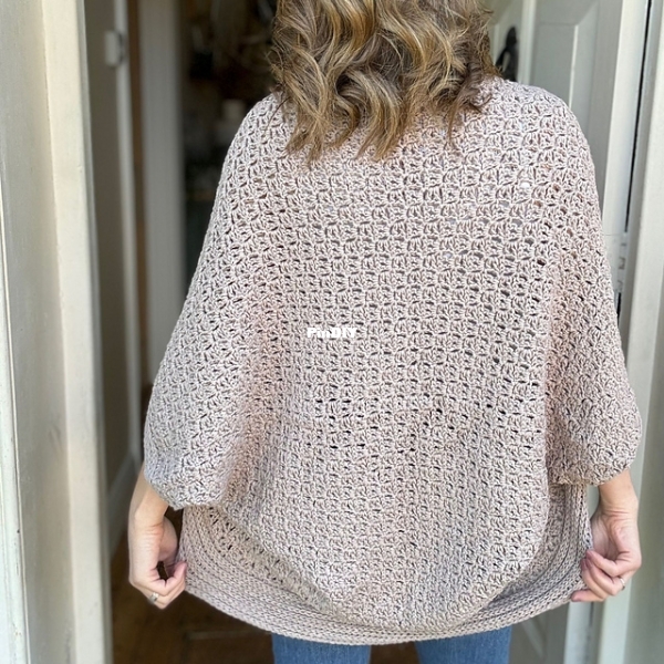 HanJan Crochet - Hannah Cross - Theory Cocoon Cardigan_02.jpg