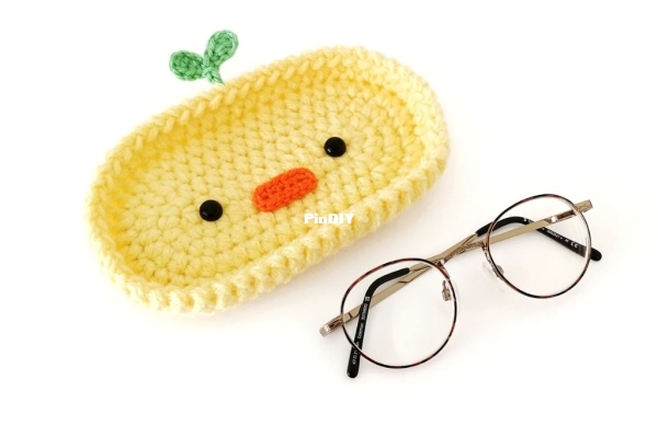 Chick Glasses Holder.jpeg