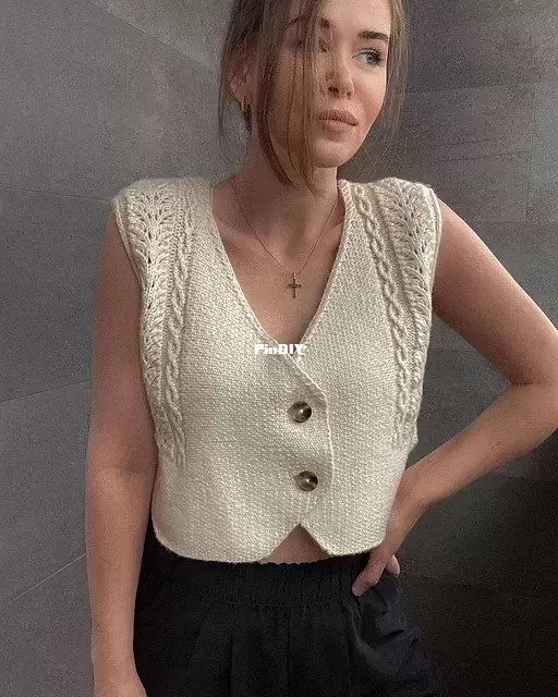 knitted_vest_Avery__4__medium2.webp
