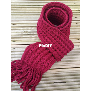 Chunky_Crochet_Scarf_Etsy_Listing_small2.png