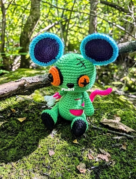 Zombiemouse3.jpg