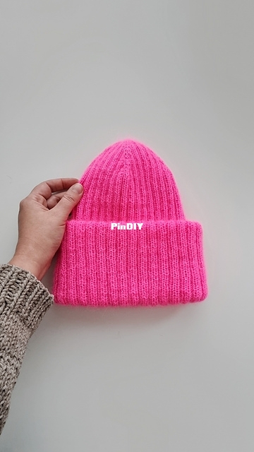 RobinBeanie3.jpeg