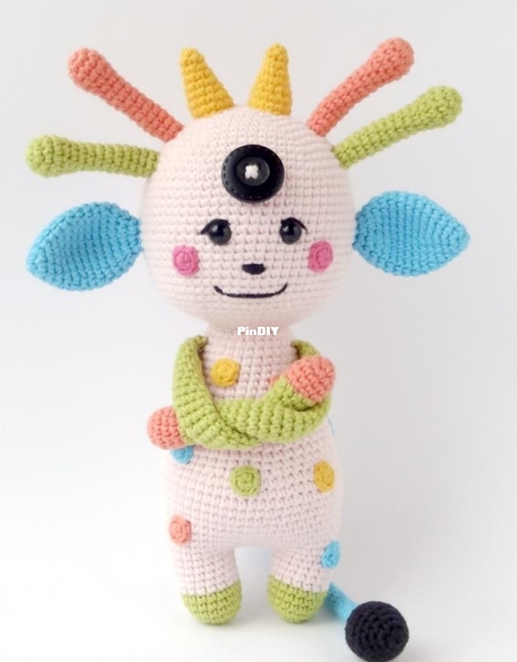JuliHMtoys - Julia Matiienko - Ly-Cute Monster Doll - English