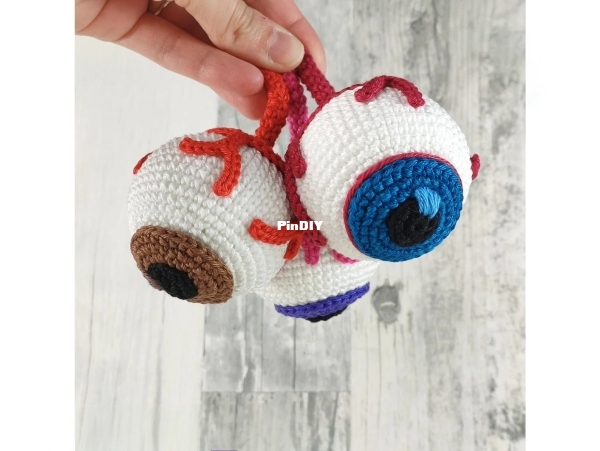 Eye_ball_1.jpg