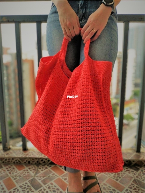 bzzz knitting - NikkiSem - Veronika Semenova -My Summer Tote - Free.jpg