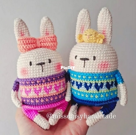 easterbunnie2.jpg