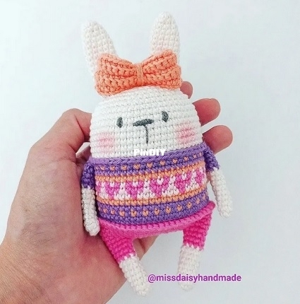 easterbunnie.jpg