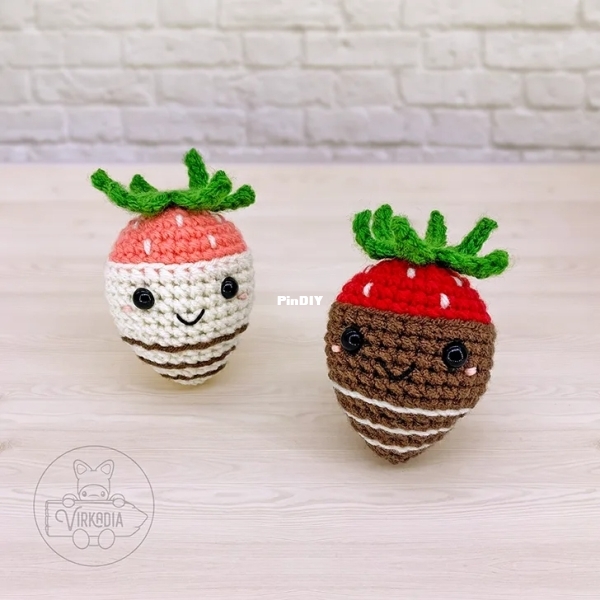 free-crochet-chocolate-covered-s.jpg