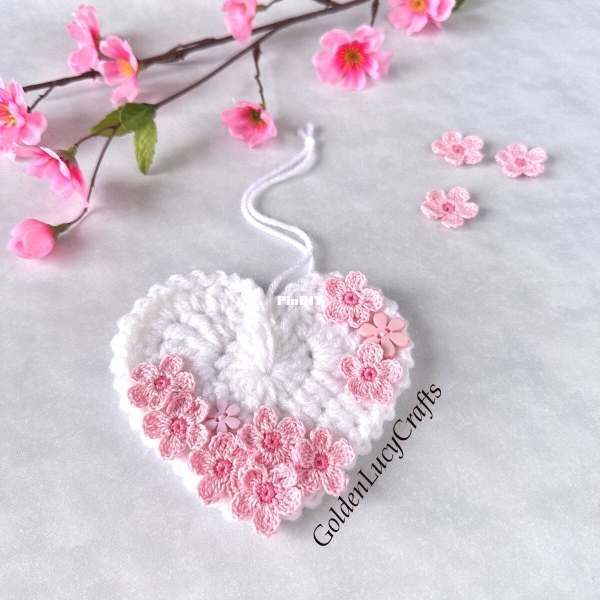 Cherry Blossom-Heart Ornament-fr.jpg