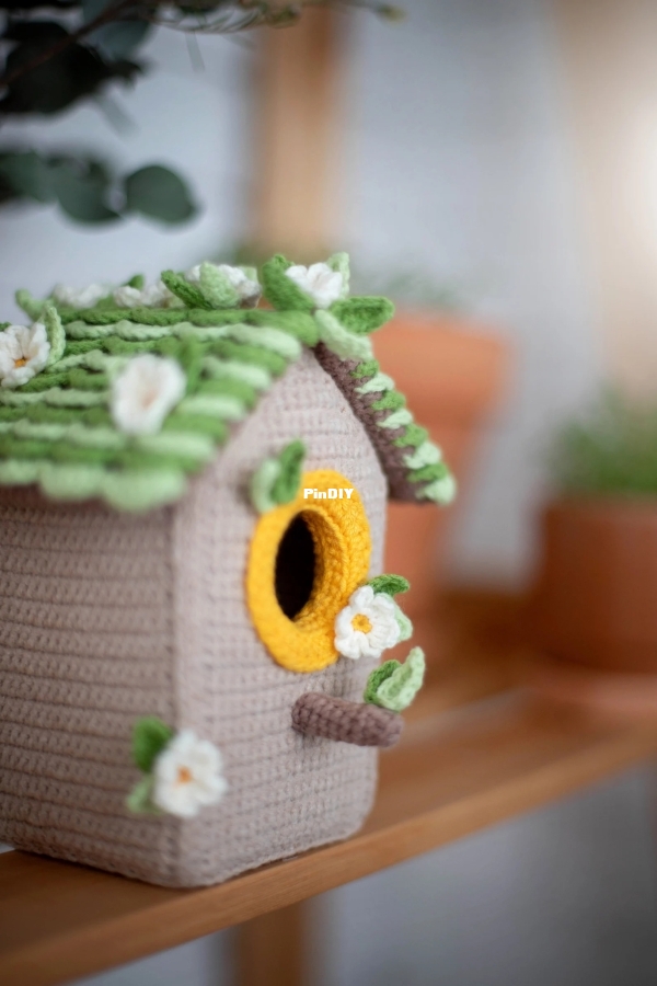 Dorogina Toys Birdhouse English (3).jpg
