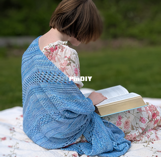 Reading_on_grass_small2.png