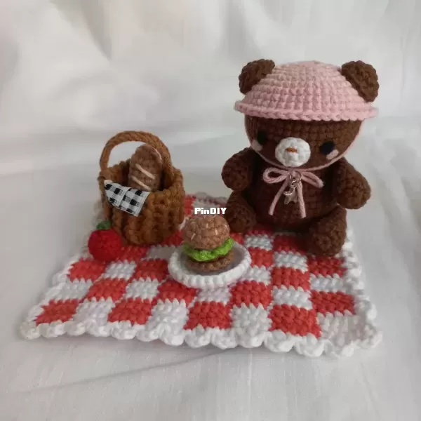 Daisycrochetss Picnic With Bear .jpg