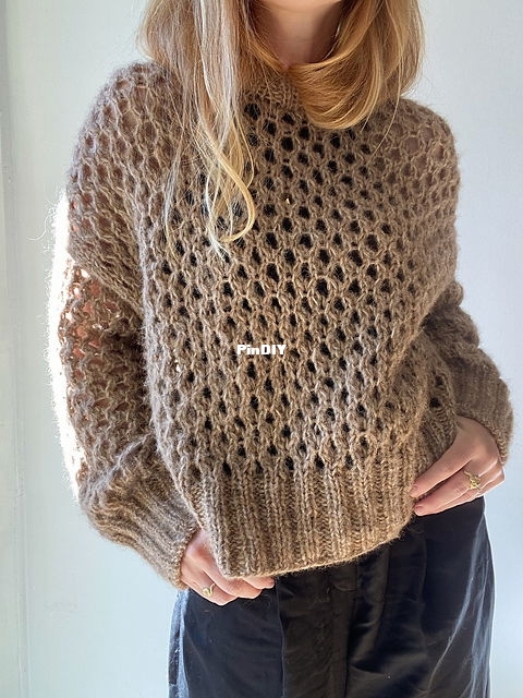 sweaterno21_medium2.jpg