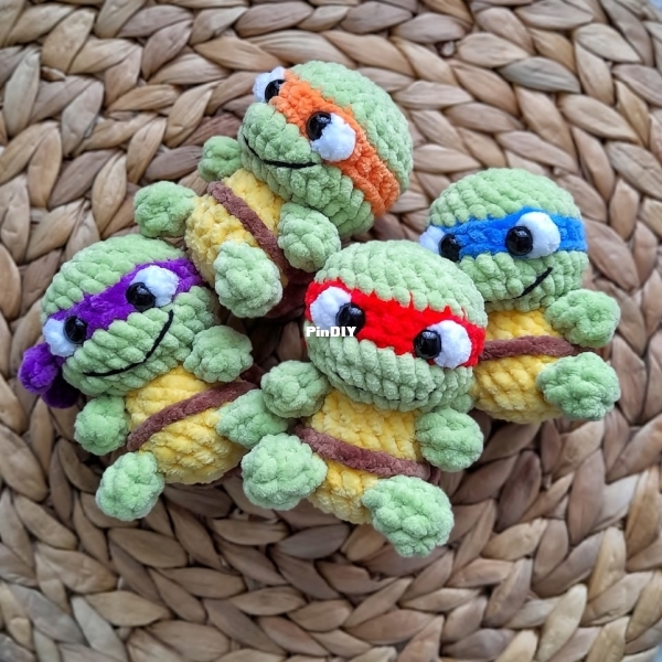 Zhilka Toys - Nadezhda Zhislina - Teenage Mutant Ninja Turtles_01.jpg