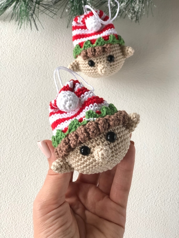Vinera Eyer - Crochet Street - Vinera Kapustkina  Oxana - Christmas Elf Ball - English