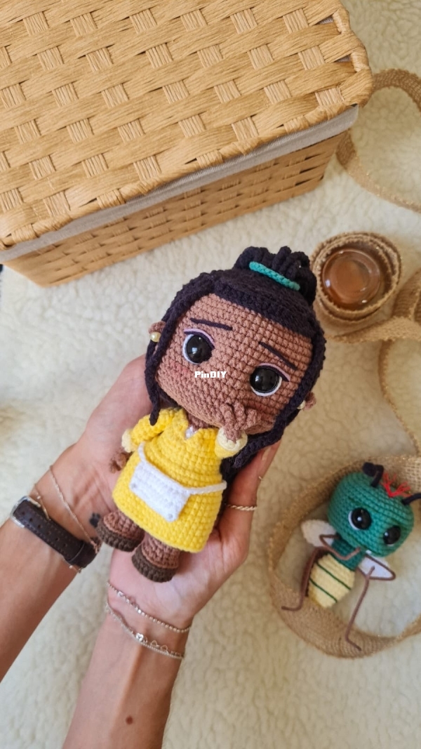 May! - Artenoape - Mayara Prado -Tiana - Portuguese.jpg
