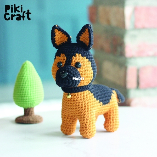 Piki Craft - Pikicraft - Kien Pham - Hansel the German Shepherd - English