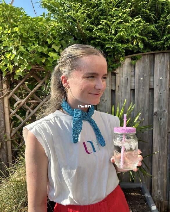 starlux-mini-scarf.jpg