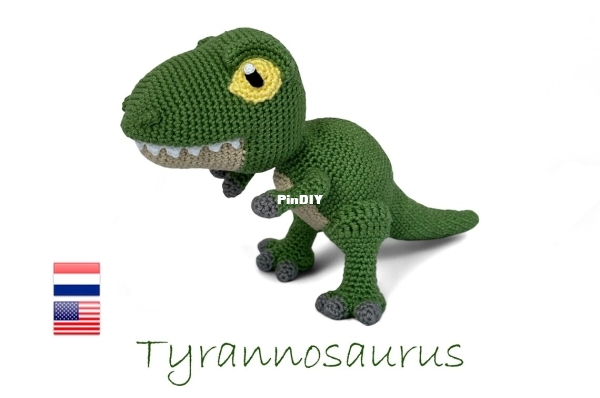 Sabrinas Crochet - Sabrina Somers - T.Rex - dinosaur French or English.jpg