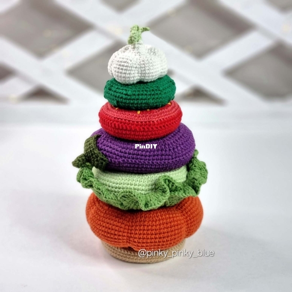 Pinky Pinky Blue - Nadejda Khegay - Vegetable Stacking Toy_unlocked.jpg