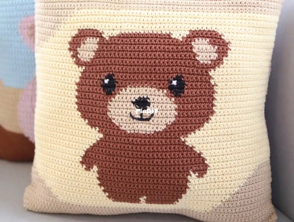 Círculo SA - Luana Jaworski - Bear Pillow - Almofada Urso_01.jpg