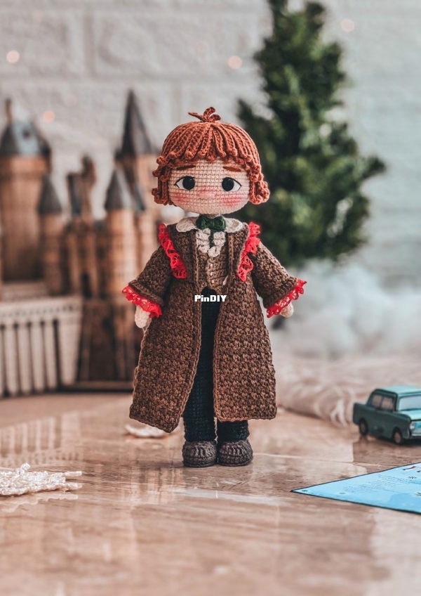Calypso Boutiquee - Geraldine Chirinos de Souza - Wizarding World of Harry Potter Ron Weasley Yule B ...