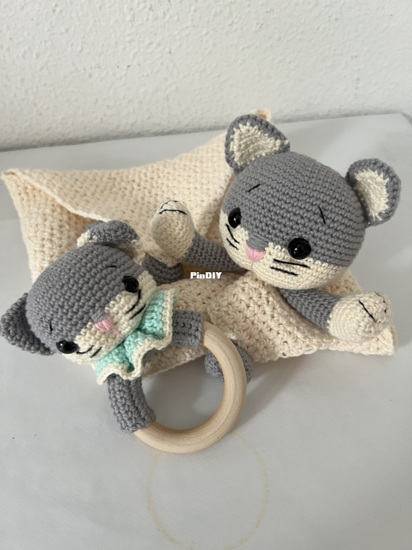 Happiness by Kriss - Kitten Rattle 02.jpg