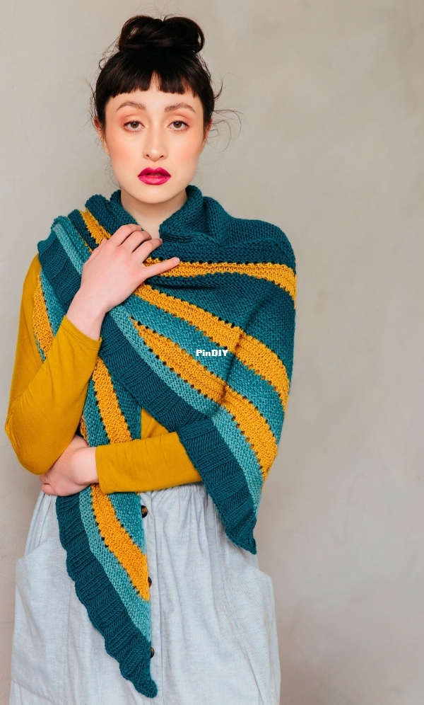 Shawl for Adventures Ocean2.jpg