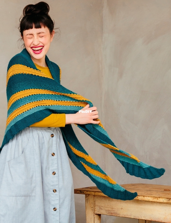 Shawl for Adventures Ocean5.jpg