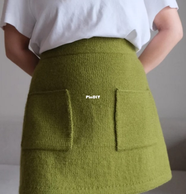 Louna Miniskirt.jpg