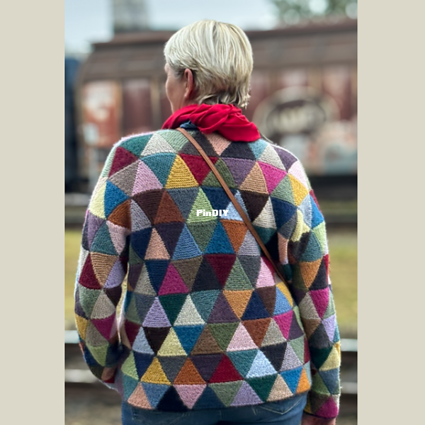 Signa-Sweater_bag_medium2.png