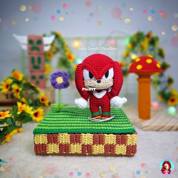 Ateliê Danielle Magalhães - Danielle Magalhães - Knuckles - English.jpg