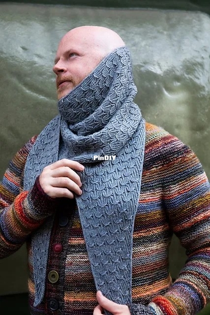 Smock_o_clock_Triangle_-_Large_Qing_Yak_Singles_12_medium2.jpg