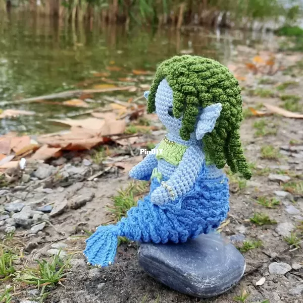 Rusalka the Mermaid side.webp