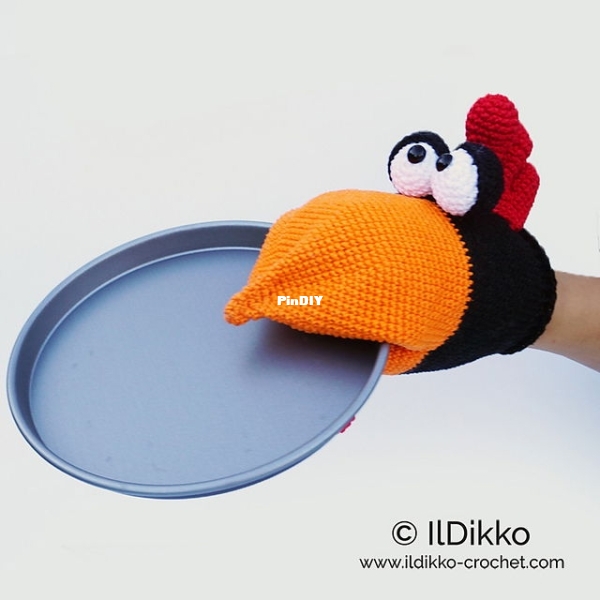 Ildikko - Ildiko Struning - Hot Chick Oven Gloves_01.jpg
