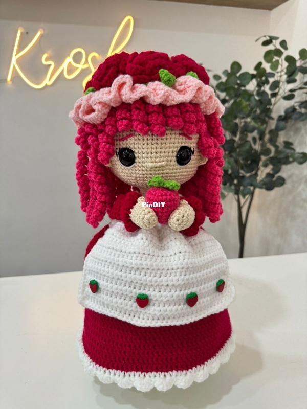 Krosha Patterns - Kro Sha - Strawberry Pink Bouquet - Reversible Doll 45cm - Spanish