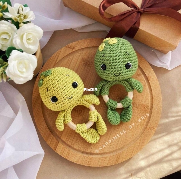 Happiness_by_kris - TurtlesBabyRattleCrochetPattern.jpg