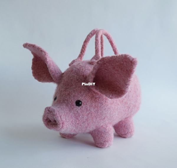 littlepigpurse0015z_medium2.jpg