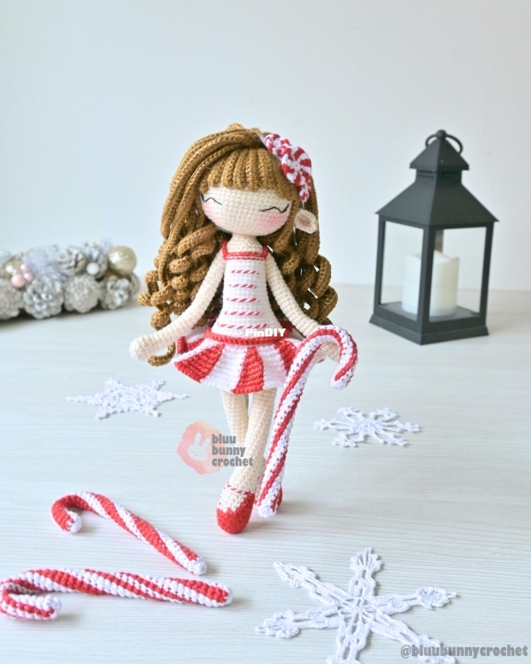 Bluu Bunny Crochet - Renata Volent - Candy Cane Elf - Christmas Ballerina_01.jpg