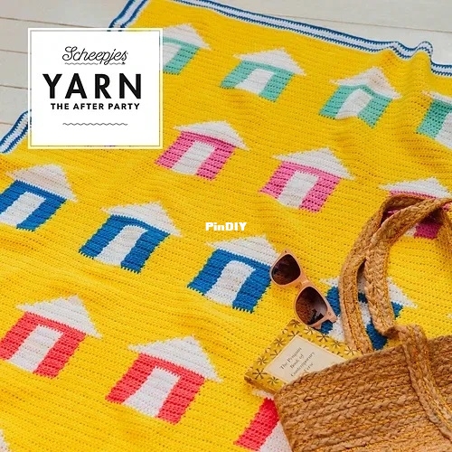 135-Beach-Huts-Blanket-1_medium.jpg