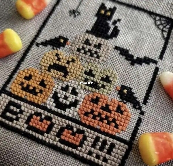 Puntini Puntini - Free Halloween 2021.jpg